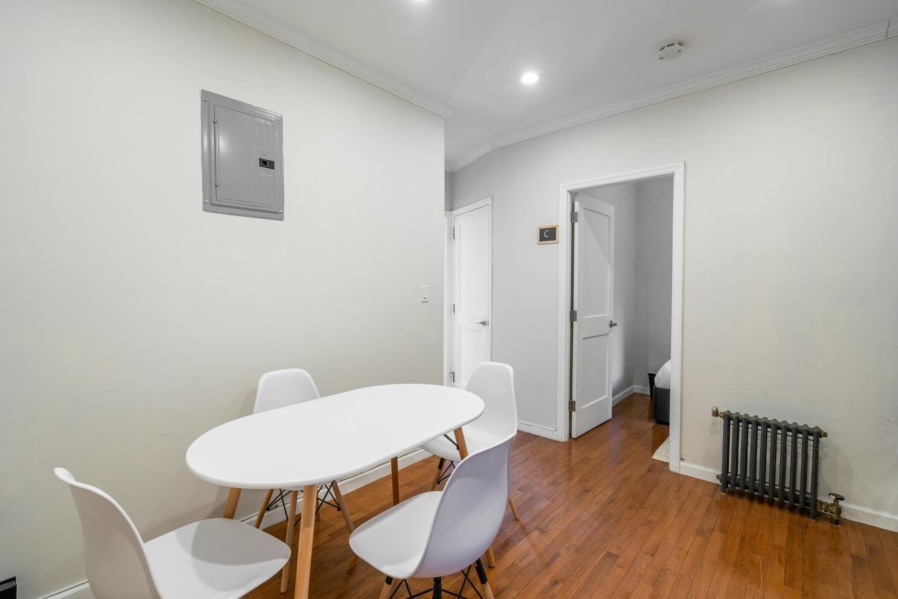  #933: East Village - Full Bedroom B  -  #933: East Village  - Gallery -  3