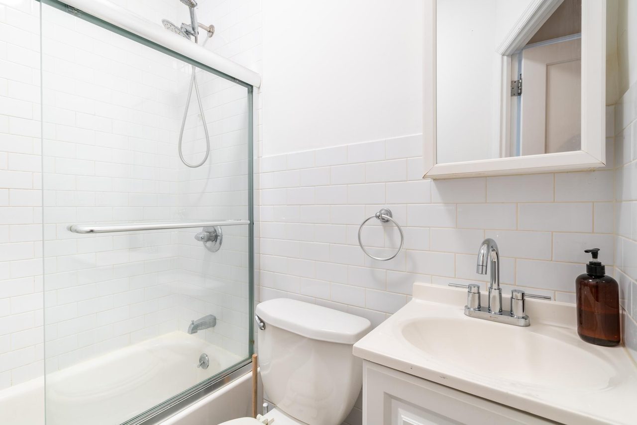  #933: East Village - Twin Bedroom С  -  #933: East Village  - Gallery -  9