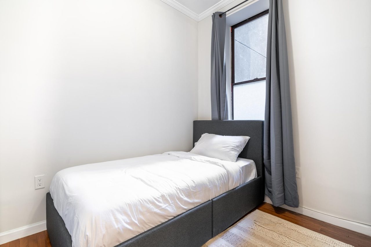  #933: East Village - Twin Bedroom С  -  #933: East Village  - Gallery -  2