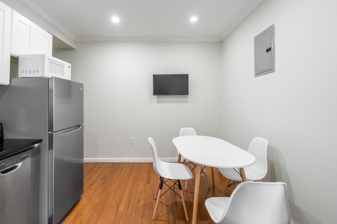  #933: East Village - Twin Bedroom С  -  #933: East Village  - Gallery -  7