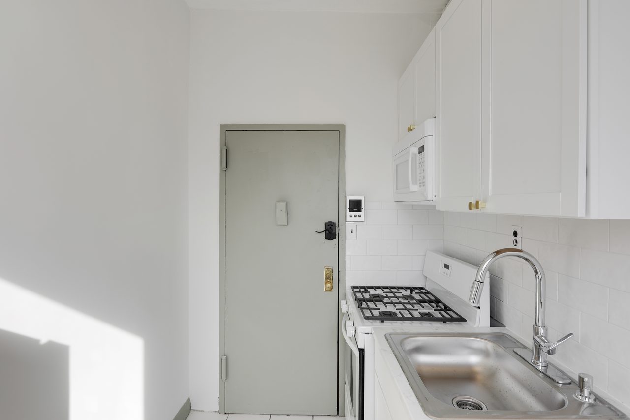 #682: Columbus Circle - 1 Bedroom (Full) - #682: Columbus Circle - Gallery - 25