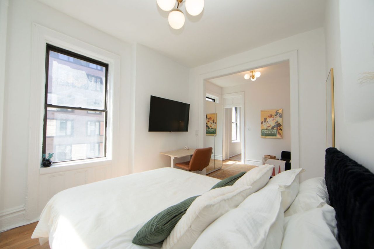 #682: Columbus Circle - 1 Bedroom (Full) - 2