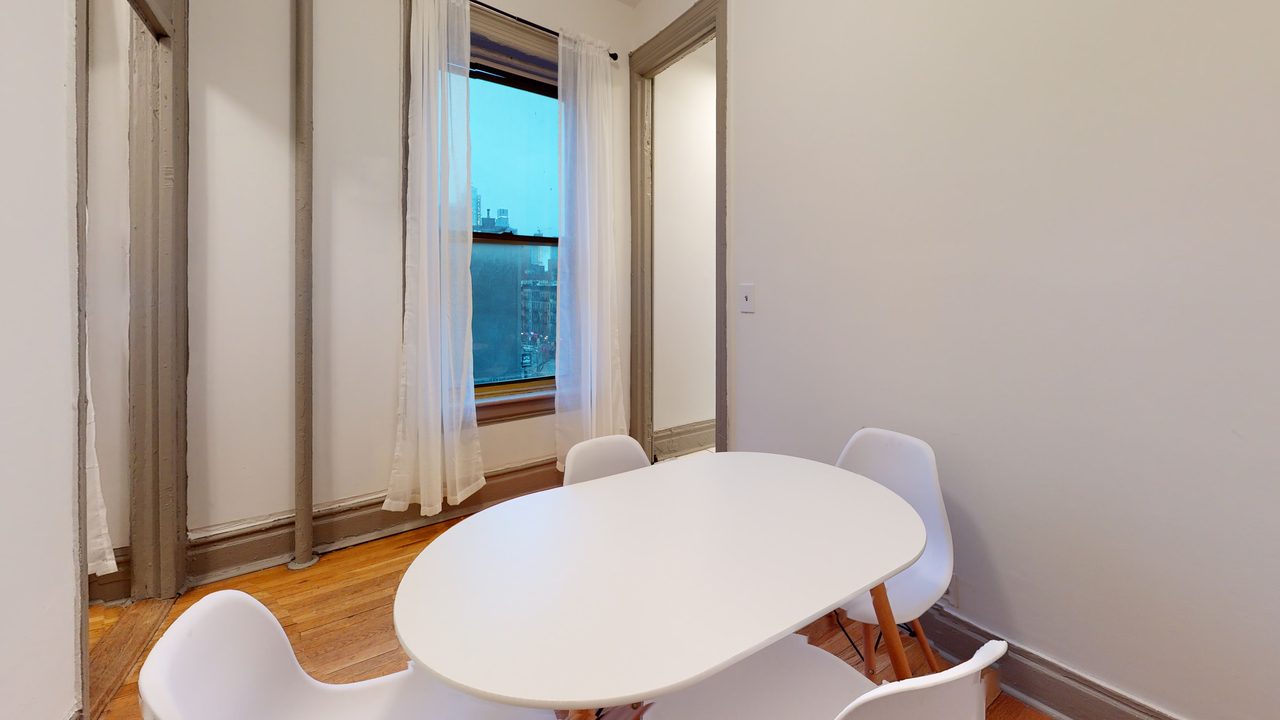 #682: Columbus Circle - 1 Bedroom (Full) - #682: Columbus Circle - Gallery - 17