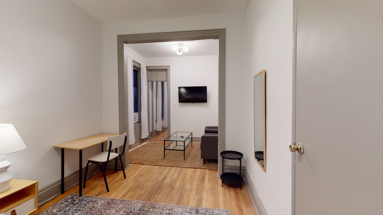 #682: Columbus Circle - 1 Bedroom (Full) - #682: Columbus Circle - Gallery - 4