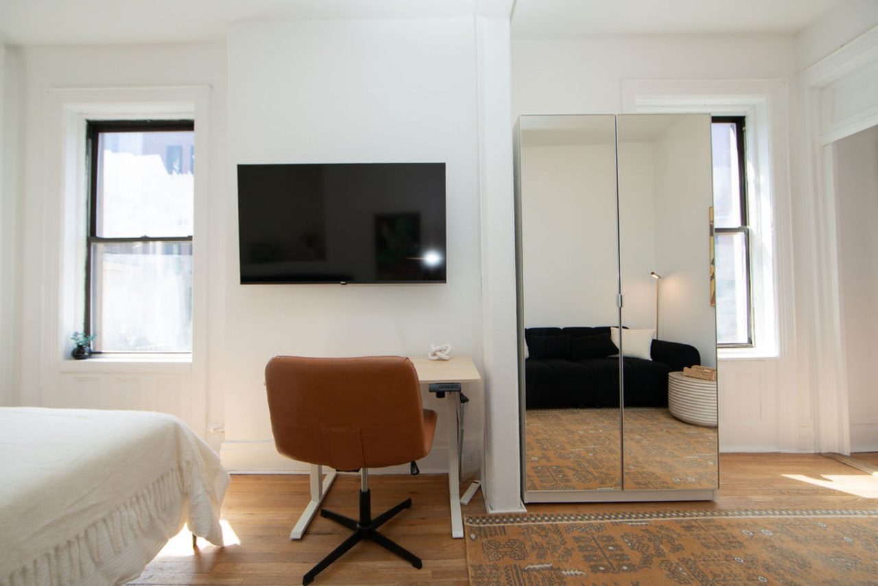#682: Columbus Circle - 1 Bedroom (Full) - 1