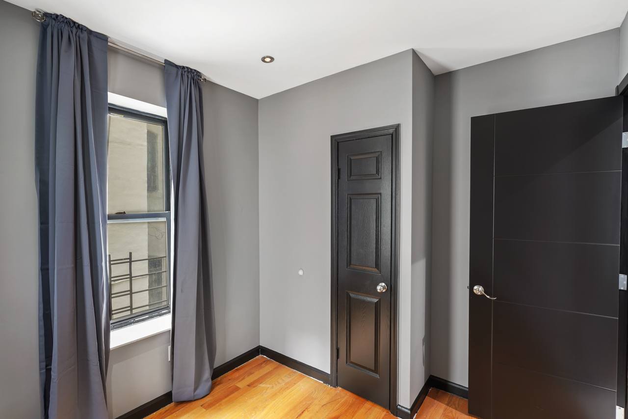 #550: Upper West Side - Full Bedroom B - 2