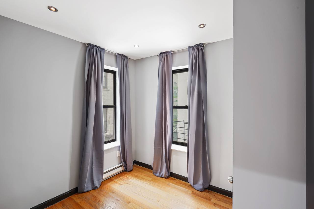 #550: Upper West Side - Full Bedroom B - 13