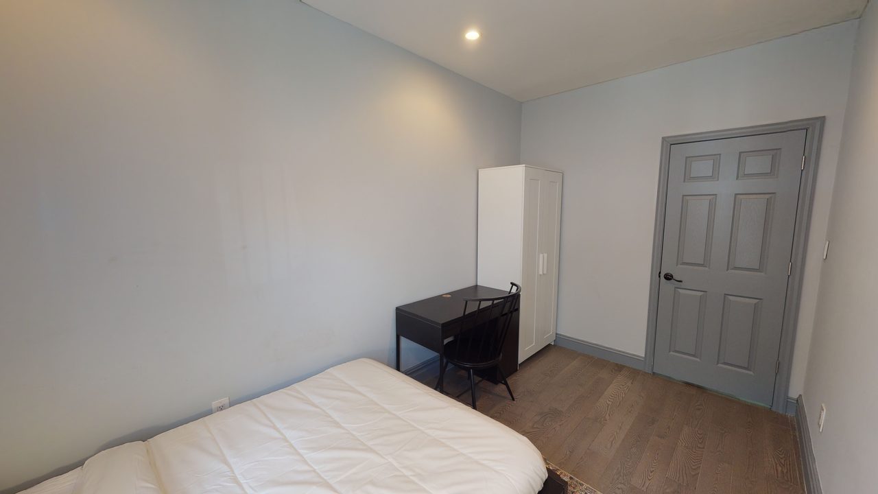 #572: East Village - Queen Bedroom C - 2