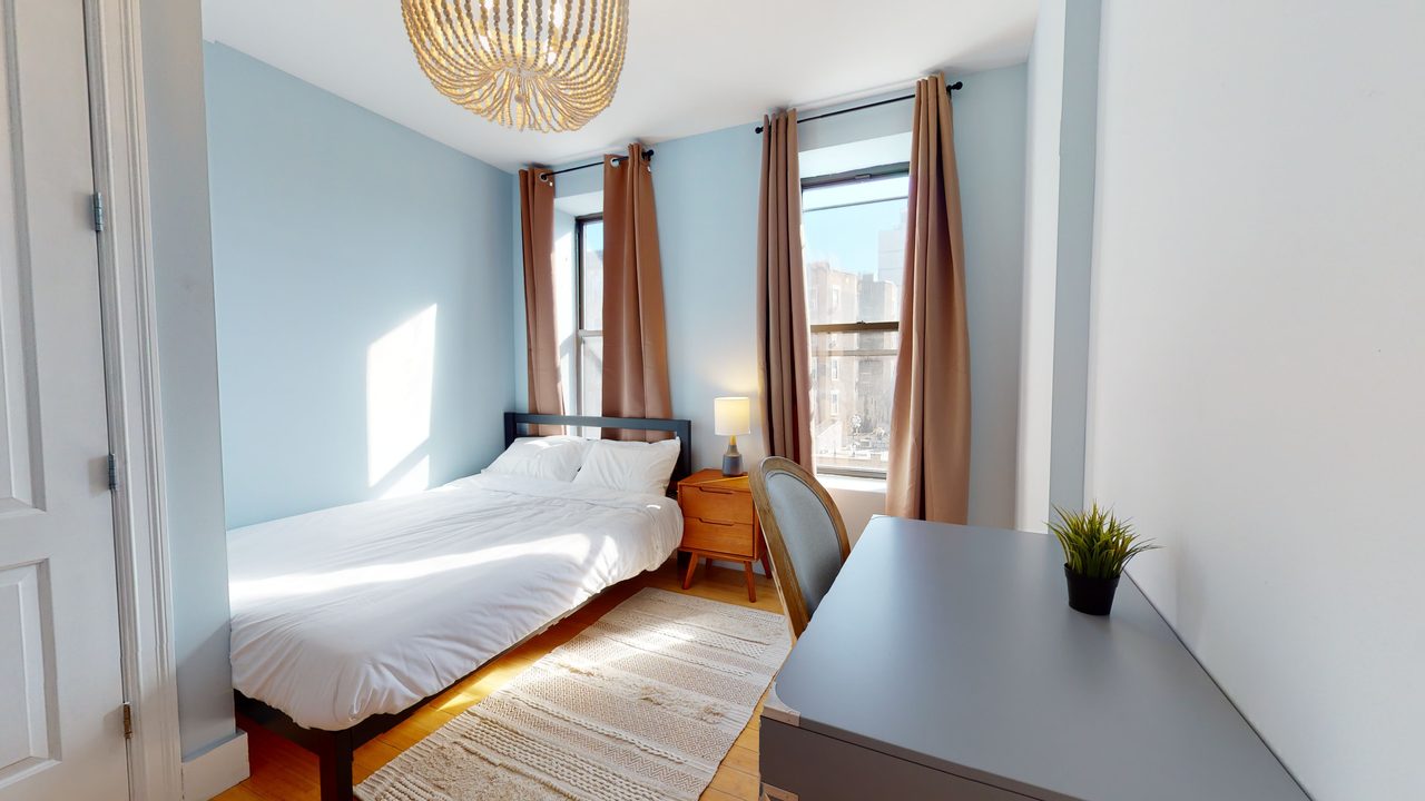  #714: West Harlem - Queen Bedroom B  -  #714: West Harlem  - Gallery -  3