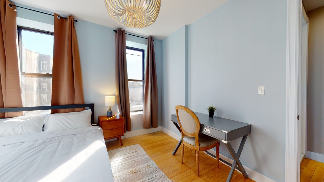  #714: West Harlem - Queen Bedroom B  -  #714: West Harlem  - Gallery -  14