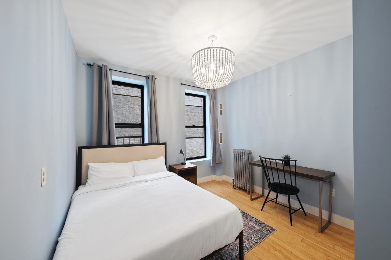  #714: West Harlem - Queen Bedroom A  -  #714: West Harlem  - Gallery -  11