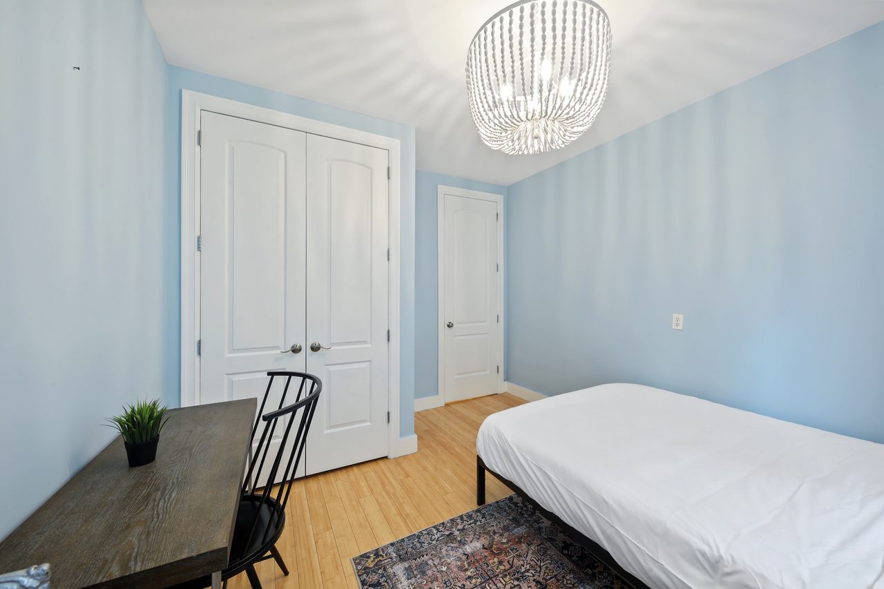  #714: West Harlem - Queen Bedroom A  -  #714: West Harlem  - Gallery -  9