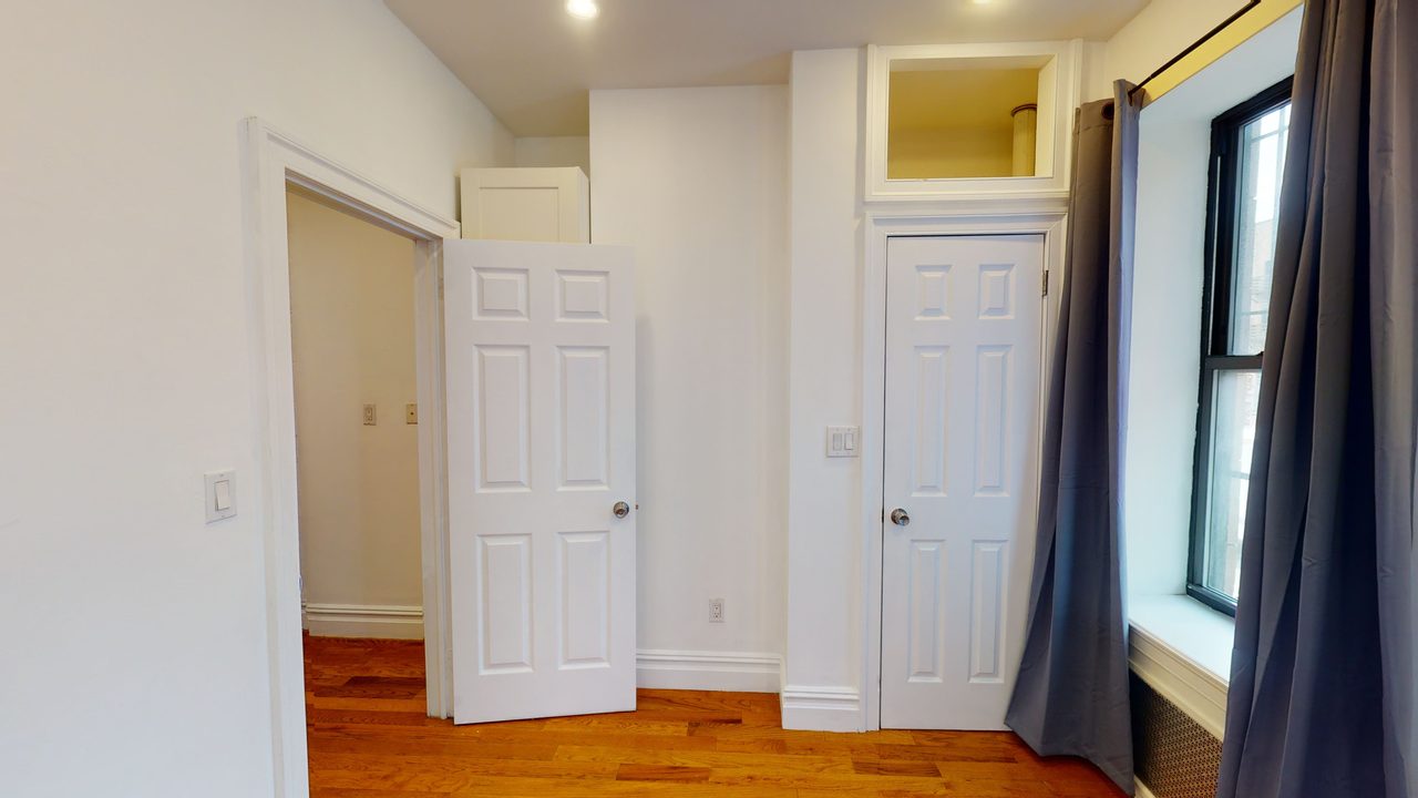 #944: Columbus Circle - 1 Bedroom (Full) - 3