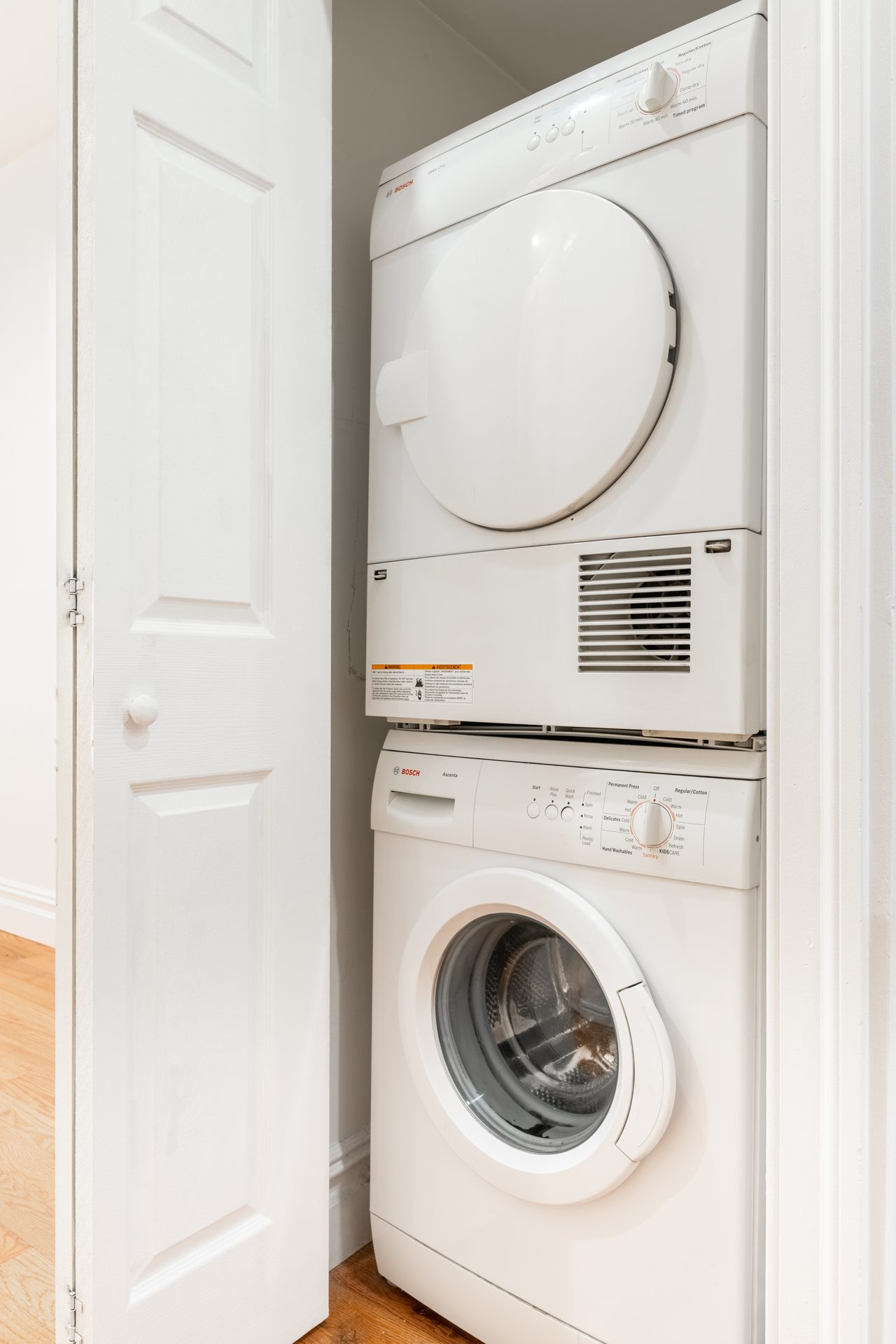  #944: Columbus Circle - 1 Bedroom (Full)  -  #944: Columbus Circle  - Gallery -  8