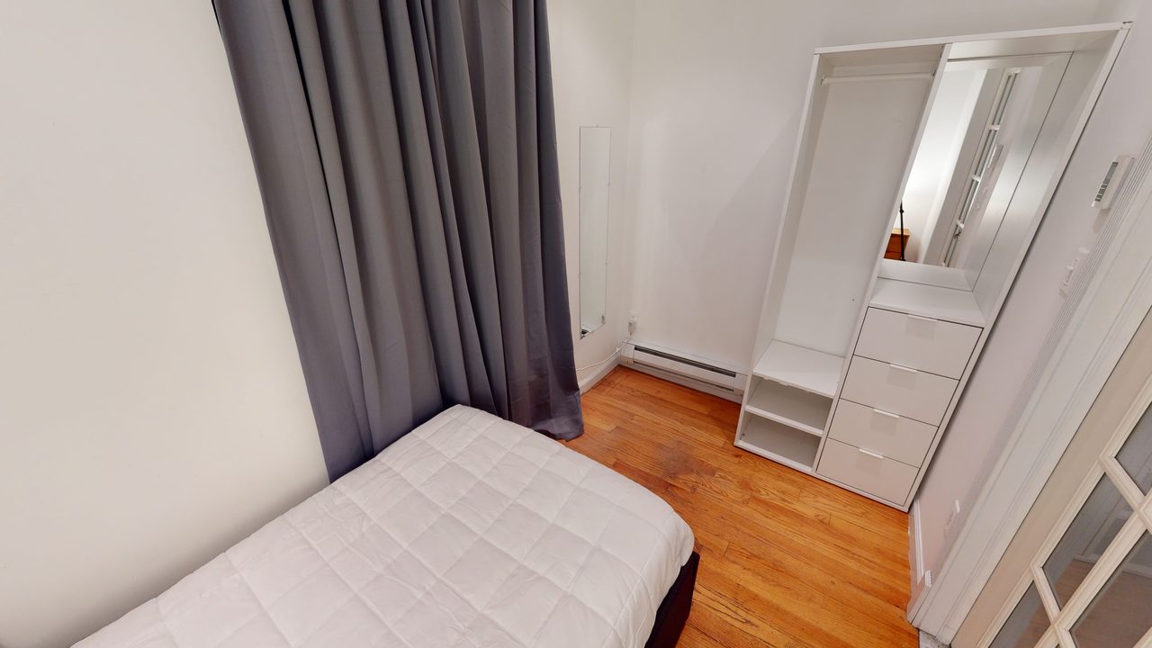 #785: Upper West Side - Twin Bedroom B  -  #785: Upper West Side  - Gallery -  4