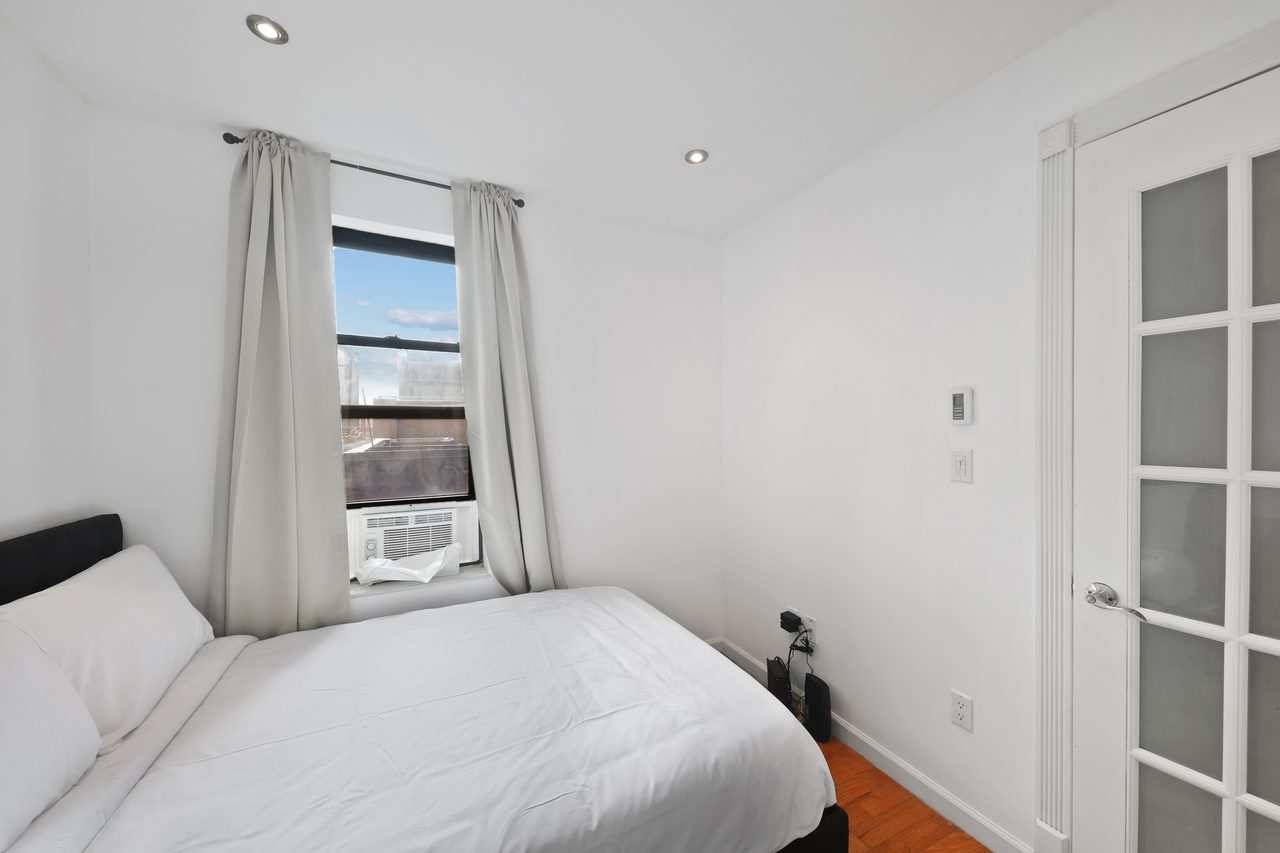  #785: Upper West Side - Full Bedroom A  -  #785: Upper West Side  - Gallery -  9