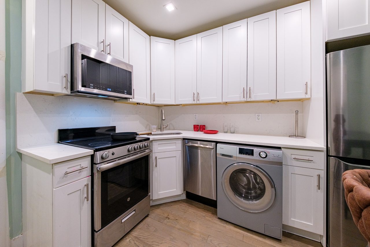  #500: East Harlem - 1 Bedroom (Queen) Furnished Only  -  #500: East Harlem  - Gallery -  23