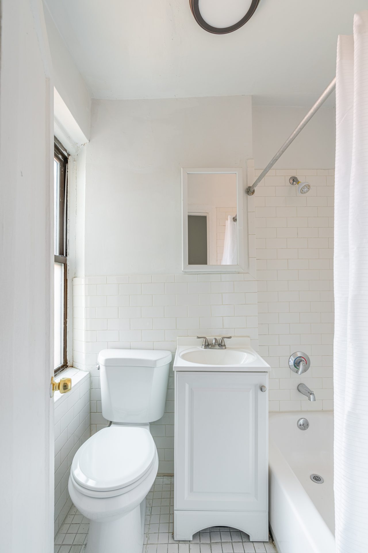 #984: East Village - 1 Bedroom (Full) - #984: East Village - Gallery - 8