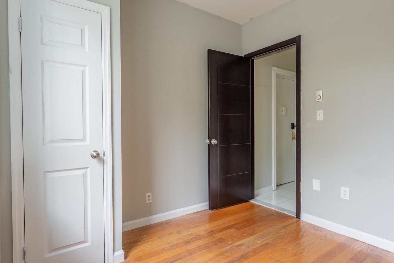 #1580: Upper West Side - Full Bedroom B - 3