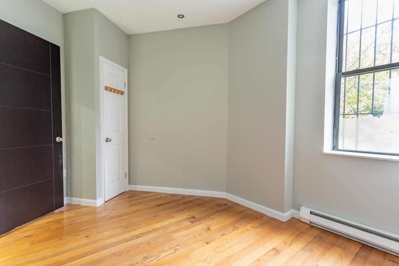  #1580: Upper West Side - Full Bedroom C  -  #1580: Upper West Side  - Gallery -  10