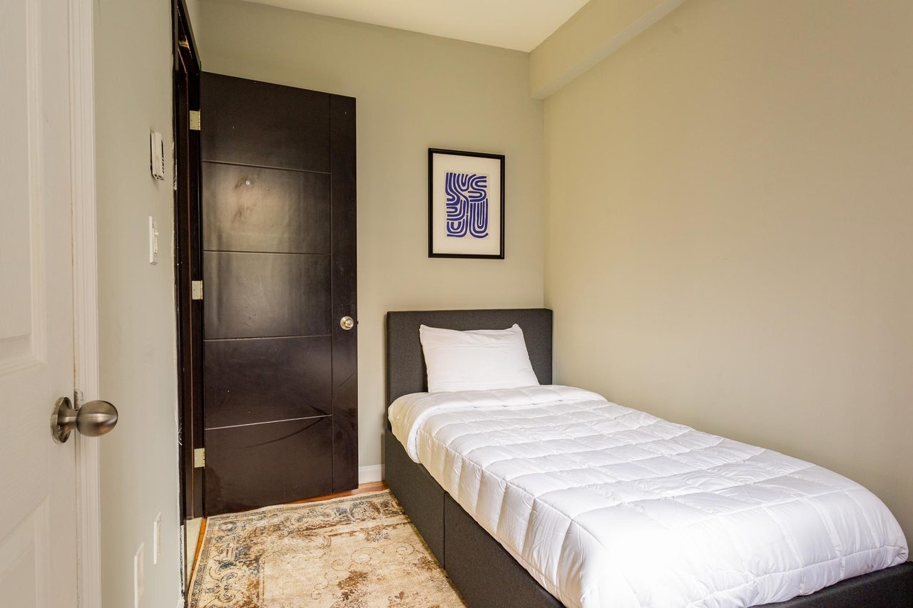  #1580: Upper West Side - Twin Bedroom A  -  #1580: Upper West Side  - Gallery -  10