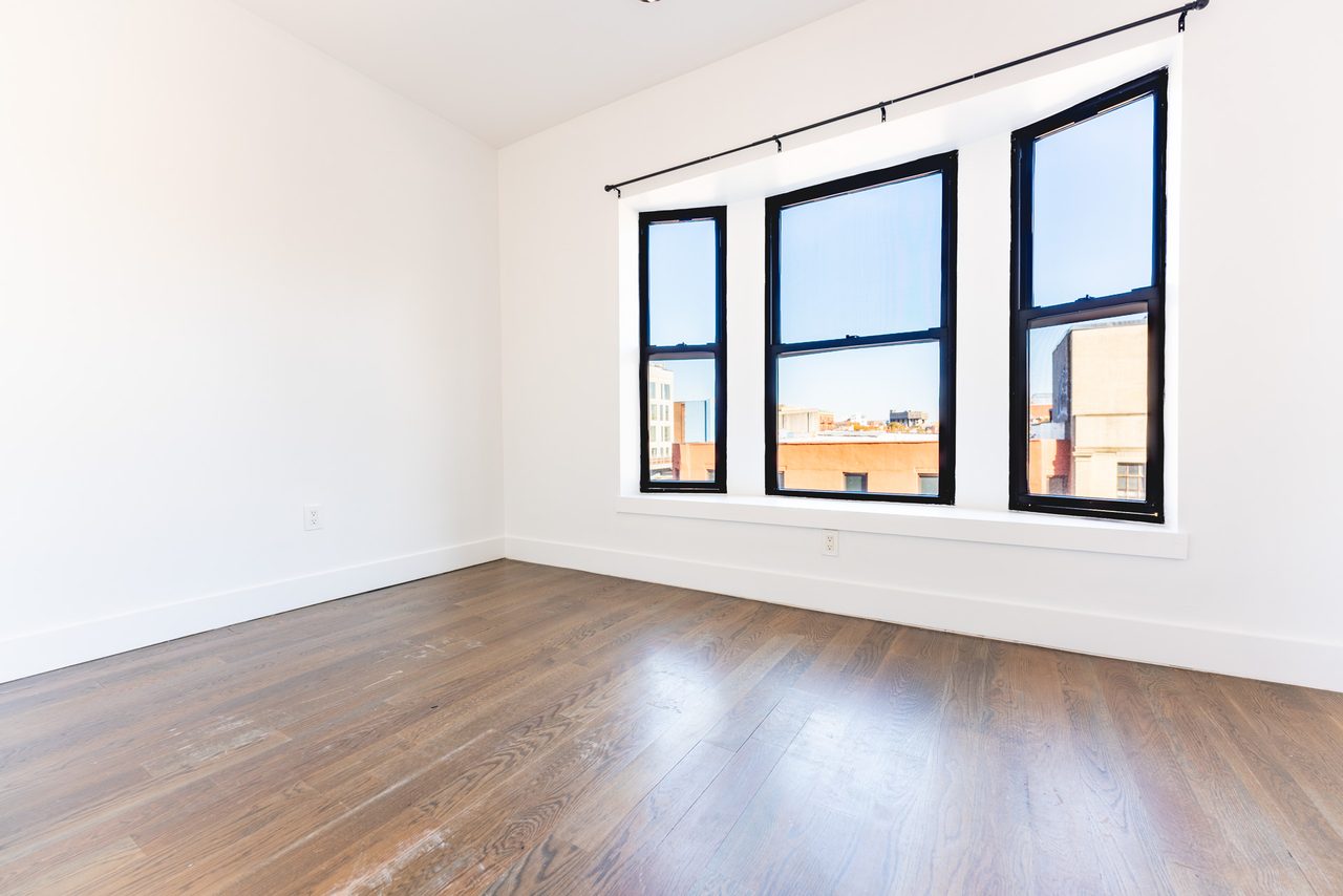  #1728: Crown Heights - Queen Bedroom D  -  #1728: Crown Heights  - Gallery -  15