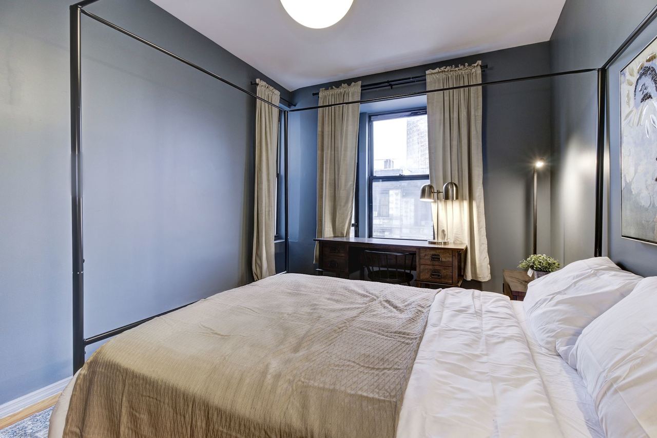 #165: Hamilton Heights - Queen Room B - 4