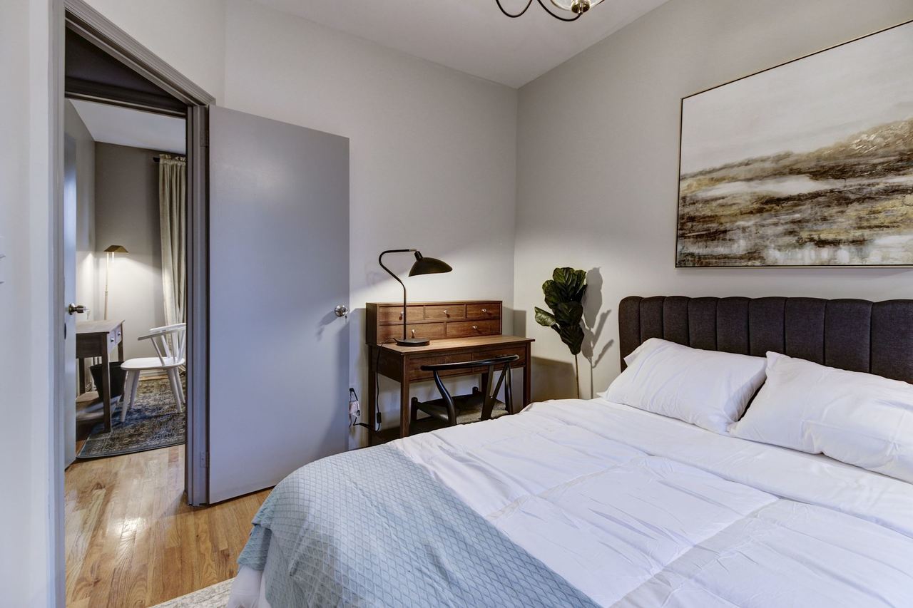 #165: Hamilton Heights - Queen Room D - 2