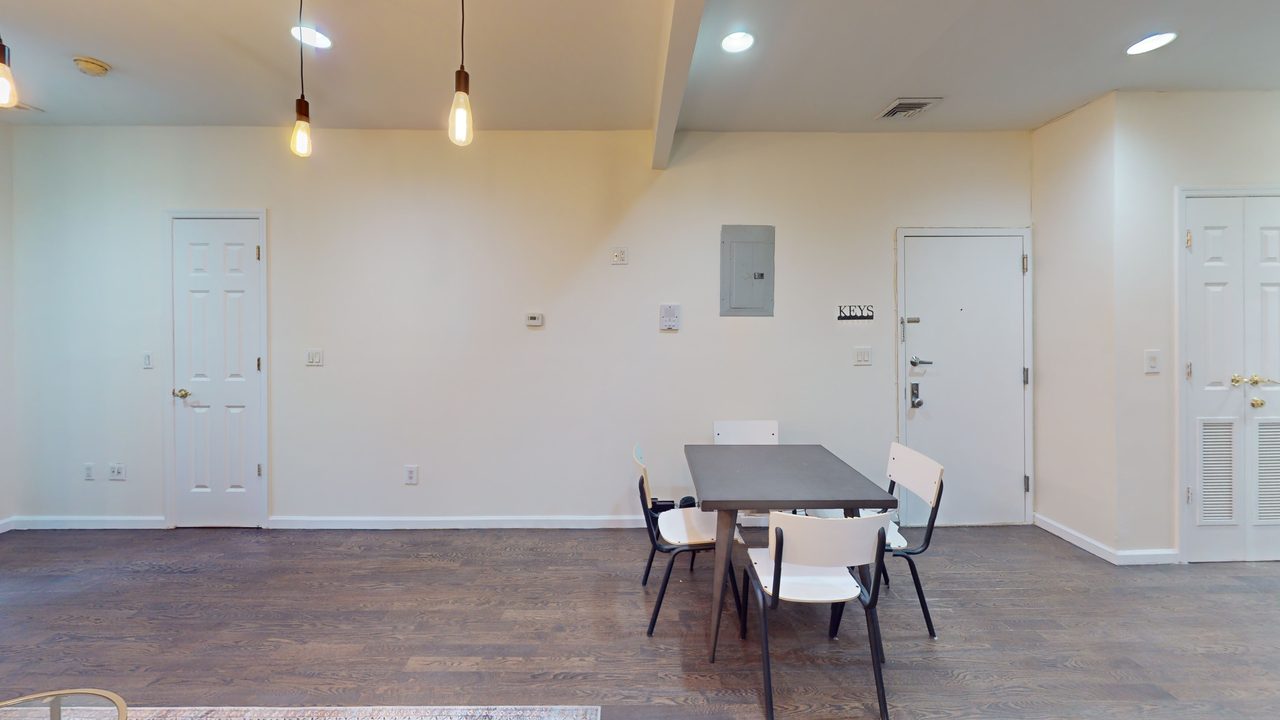 #1739: Central Harlem - Full Bedroom D - #1739: Central Harlem - Gallery - 6