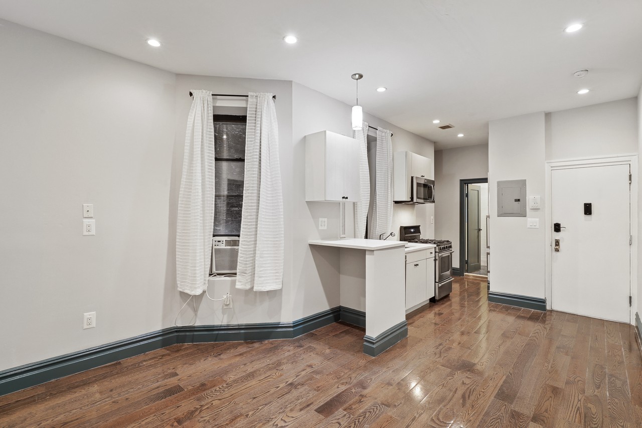  #497: Columbus Circle - 1 Bedroom (Queen)  -  #497: Columbus Circle  - Gallery -  18