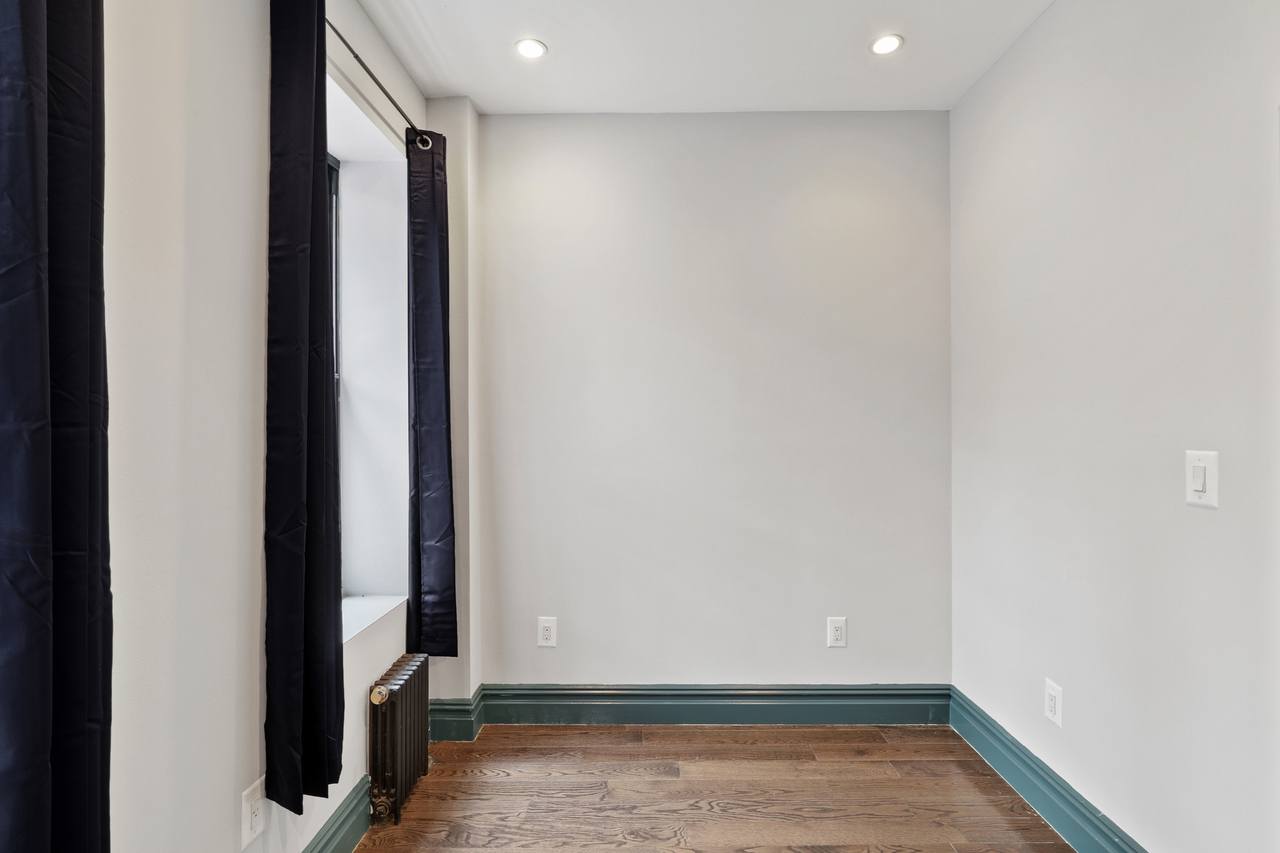 #497: Columbus Circle - 1 Bedroom (Queen) - #497: Columbus Circle - Gallery - 7