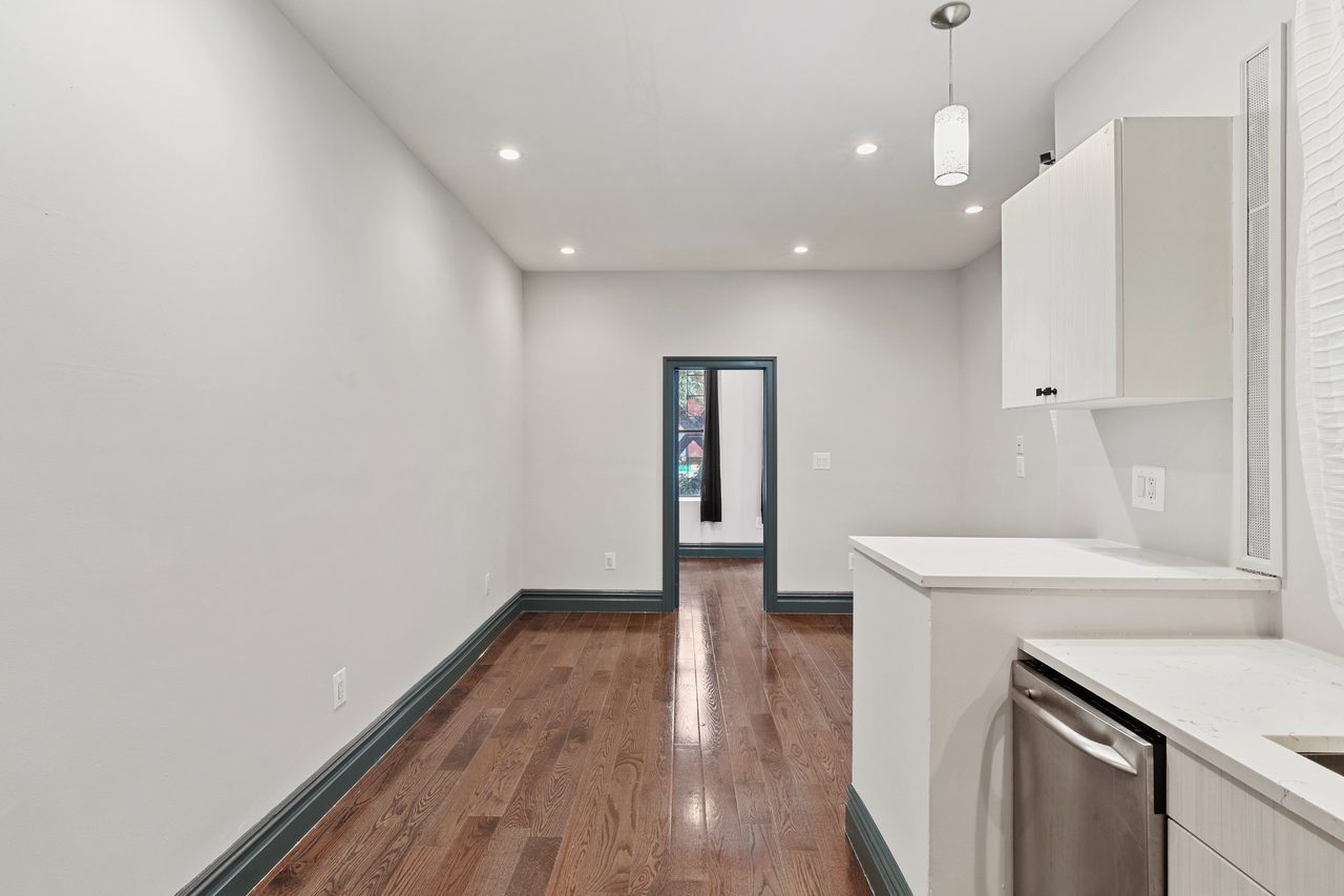  #497: Columbus Circle - 1 Bedroom (Queen)  -  #497: Columbus Circle  - Gallery -  17