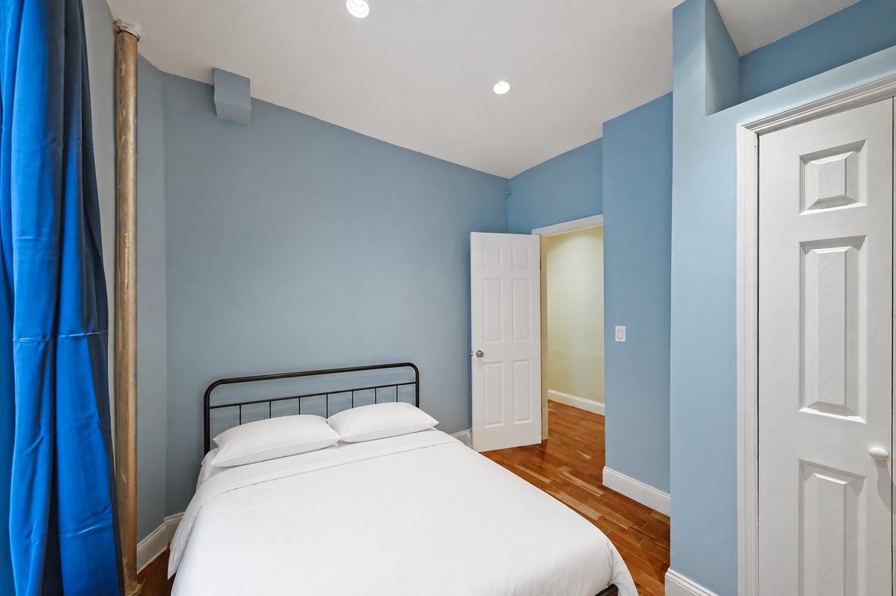 #700: East Harlem - Full Bedroom A - 2