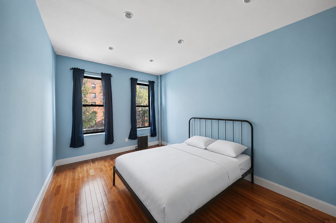 #700: East Harlem - Queen Bedroom C - 2