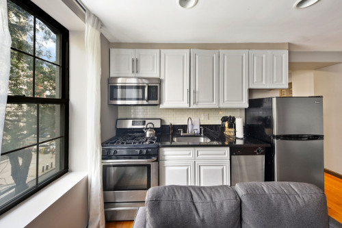 #716: East Village  - Gallery -  4