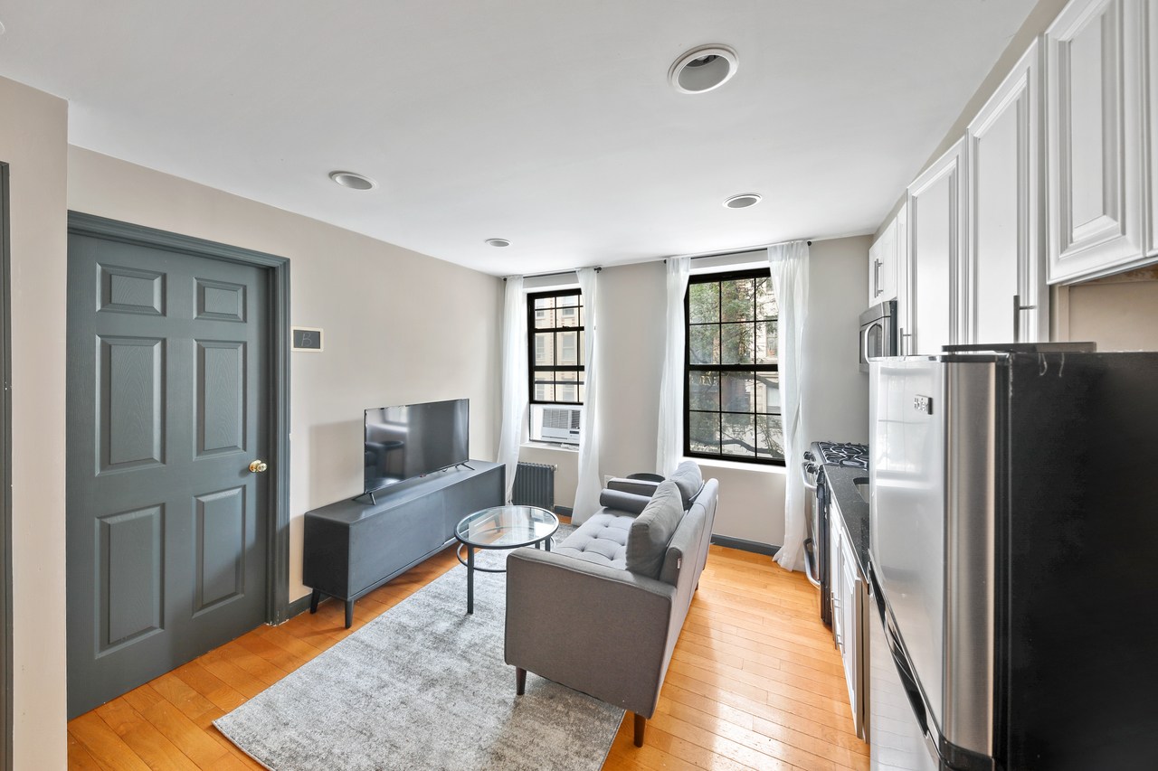 #716: East Village - Full Bedroom B - 8