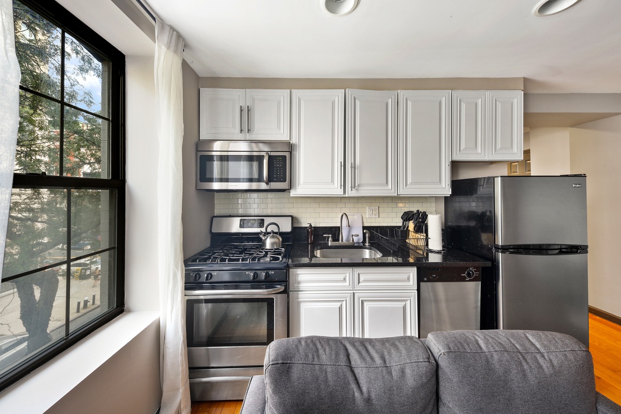#716: East Village - Full Bedroom A - 4