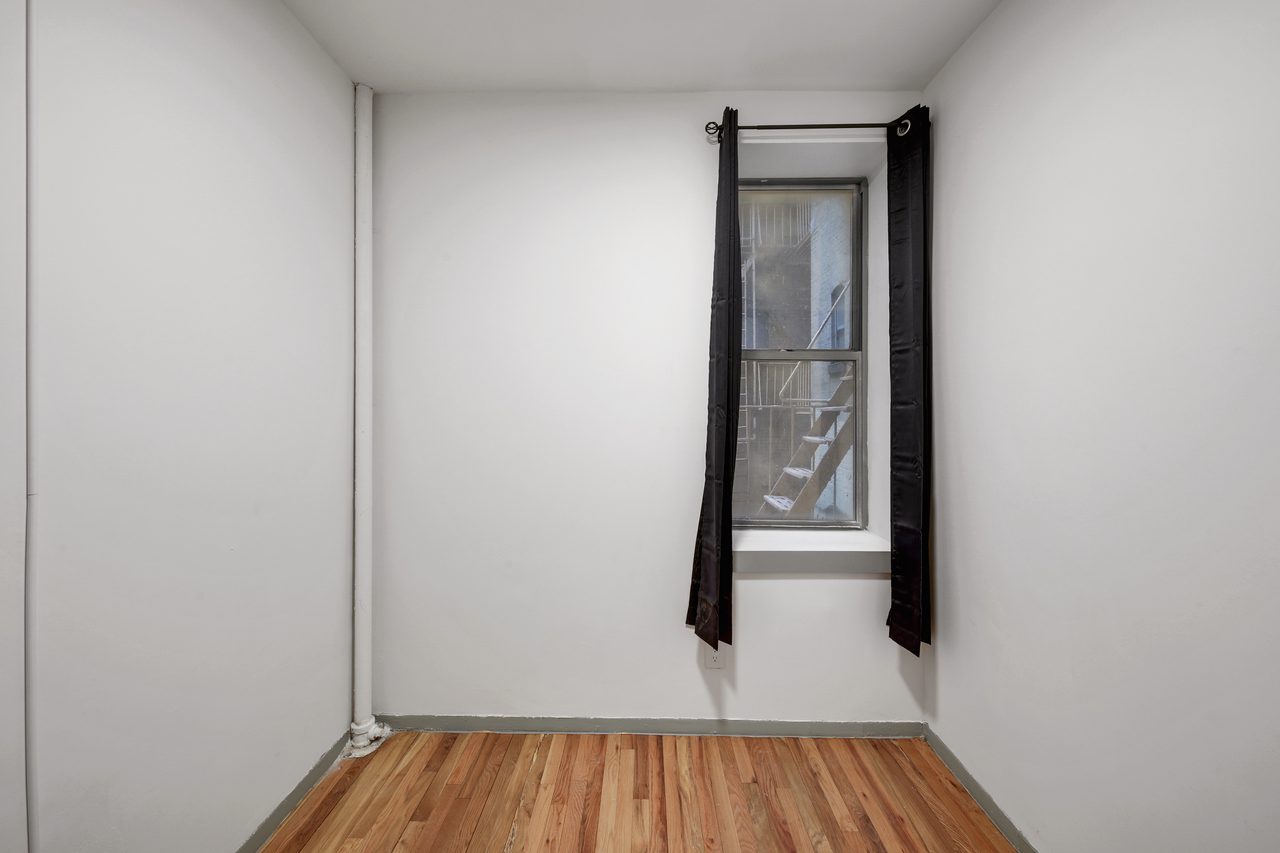 #897: Columbus Circle - 1 Bedroom (Full) - 3