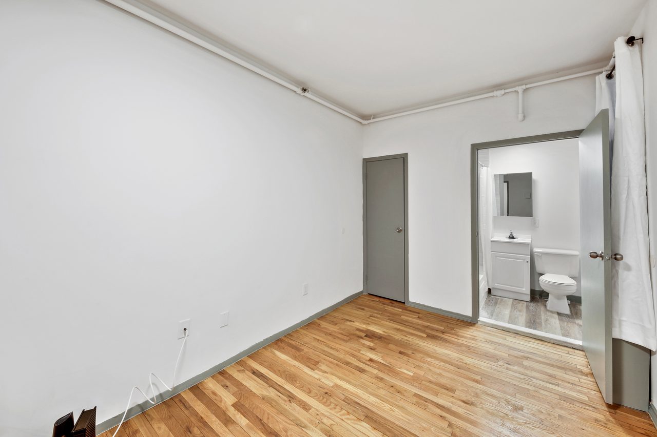 #897: Columbus Circle - 1 Bedroom (Full) - 8