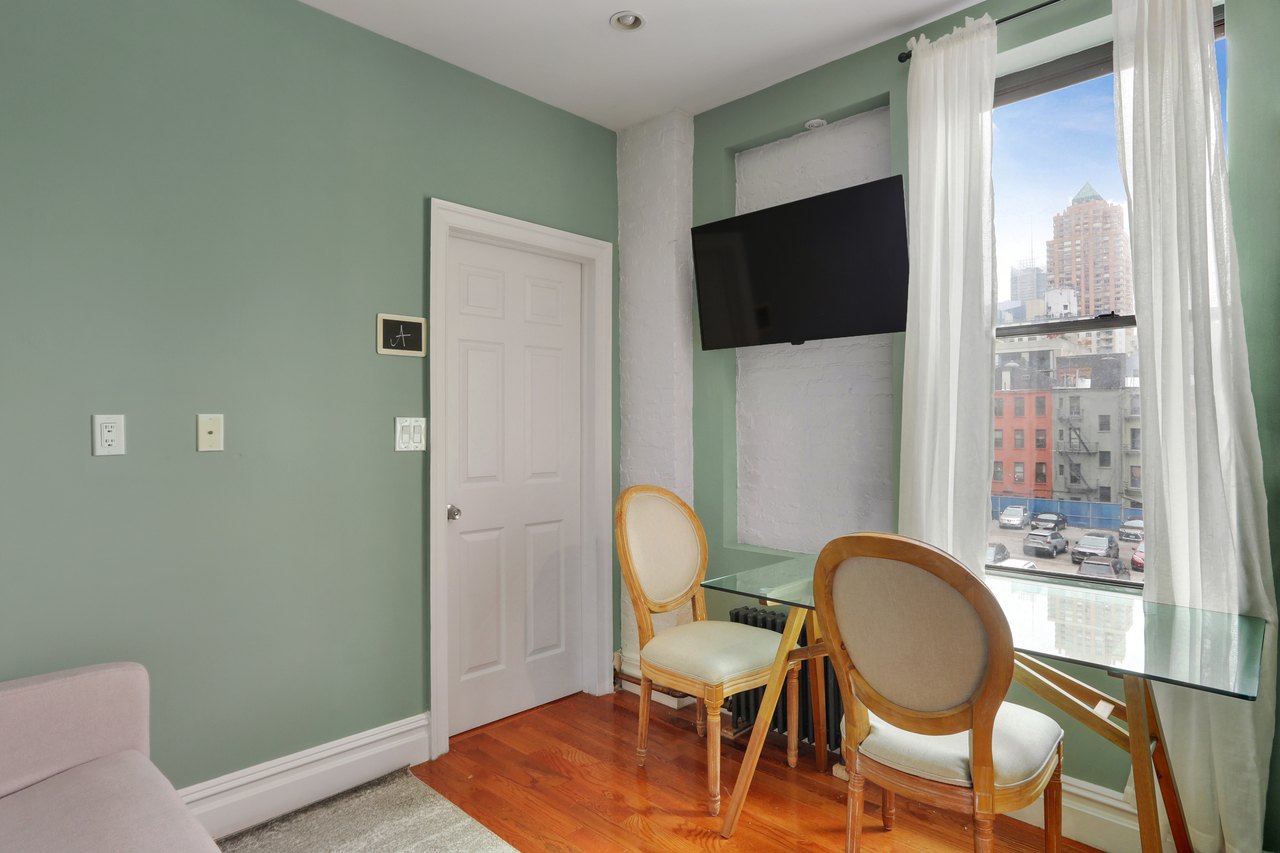 #736: Columbus Circle - Full Bedroom A - 8