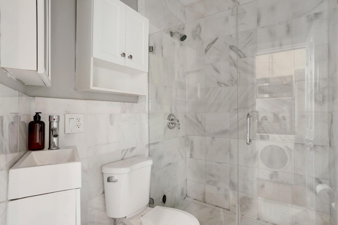 #736: Columbus Circle - Full Bedroom B - 5
