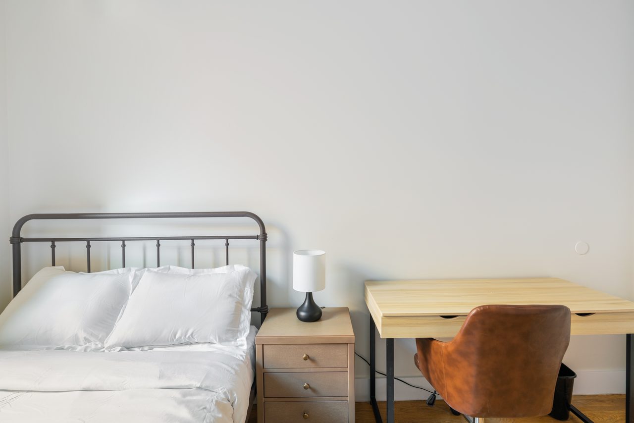 #1089: Central Harlem - Full Bedroom C - 6