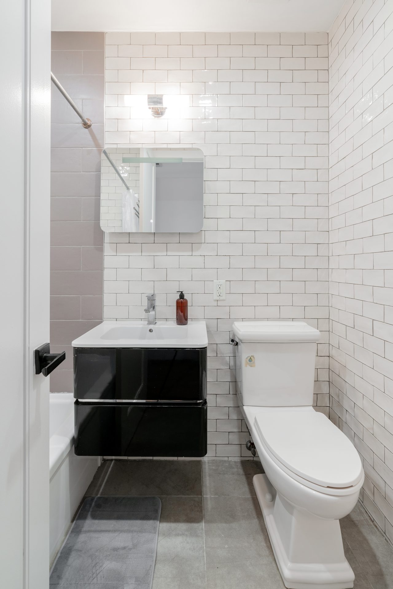 #1089: Central Harlem - Full Bedroom B - 17