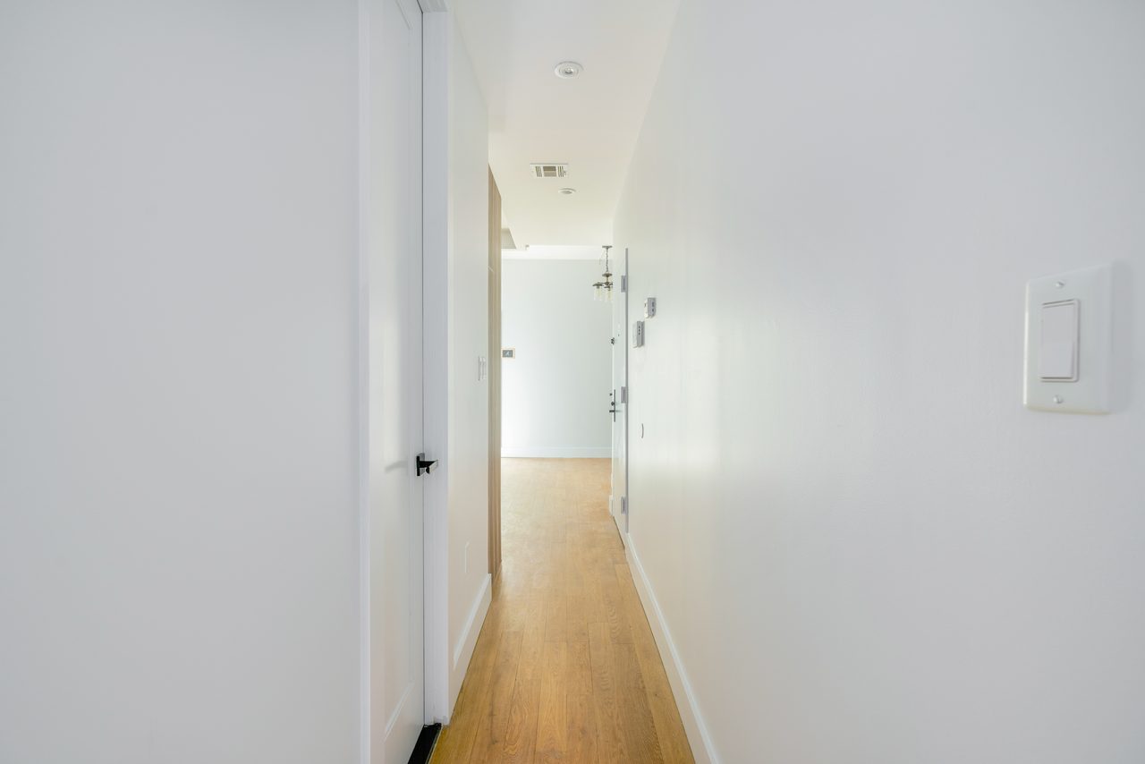#1089: Central Harlem - Full Bedroom A - 1