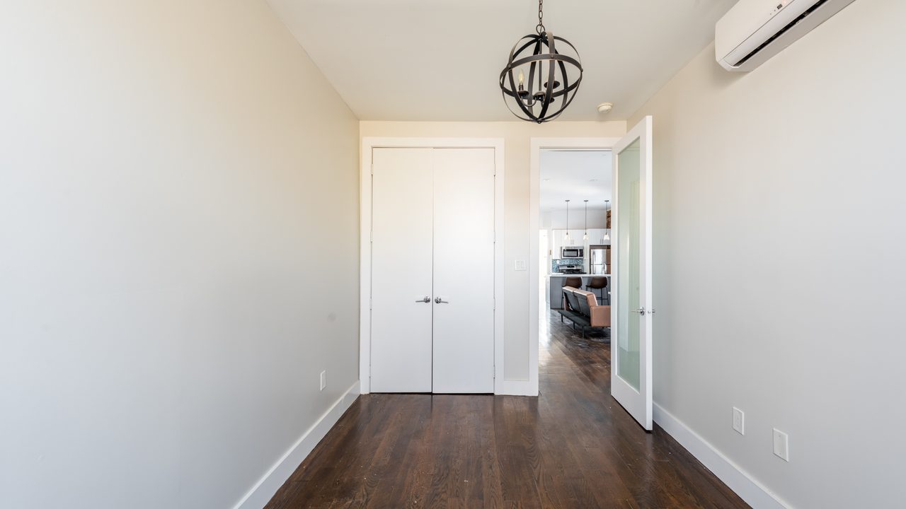 #1626: Bushwick - Full Bedroom D - 2