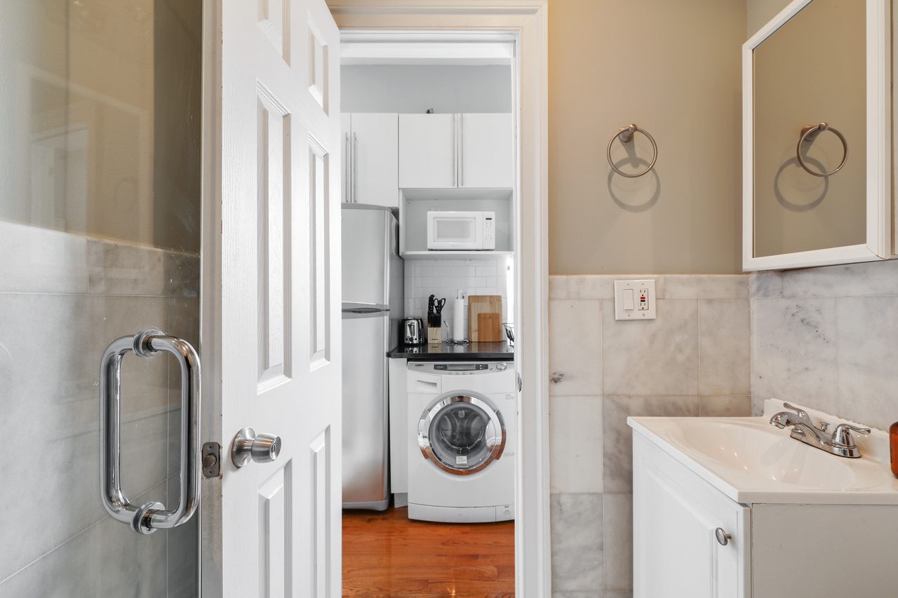 #498: Columbus Circle - Full Bedroom A - #498: Columbus Circle - Gallery - 4