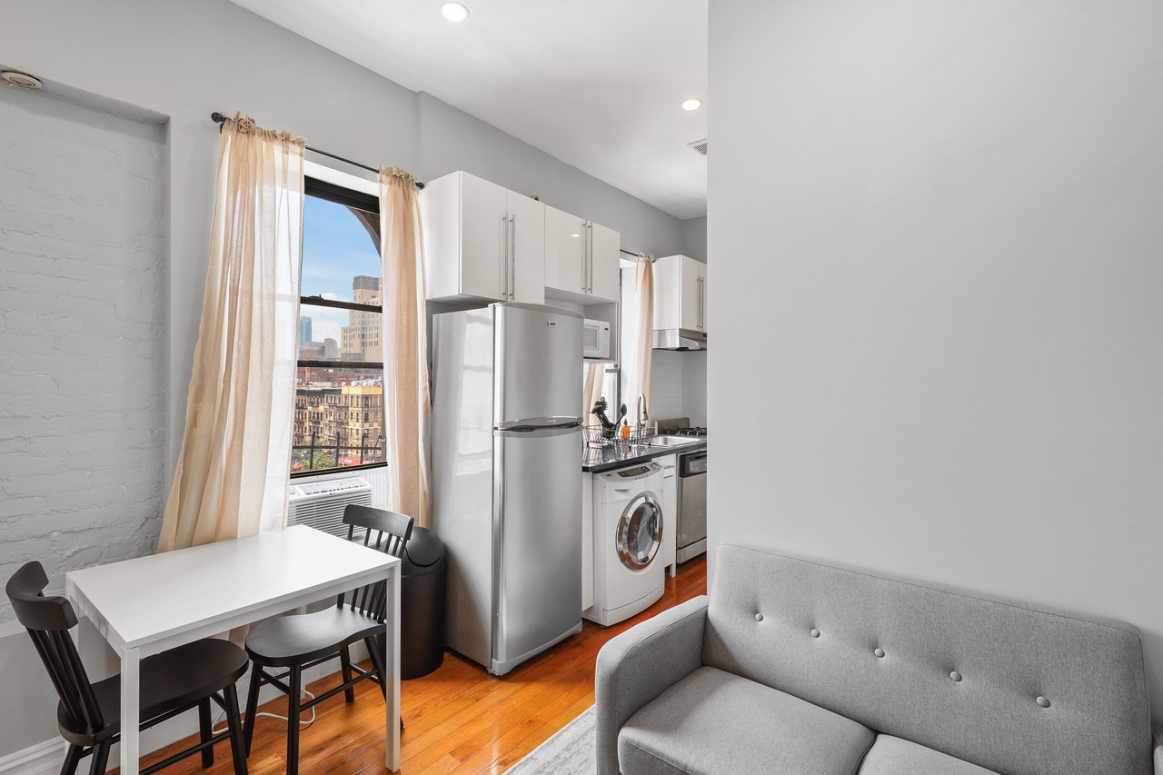 #498: Columbus Circle - Full Bedroom B - 8