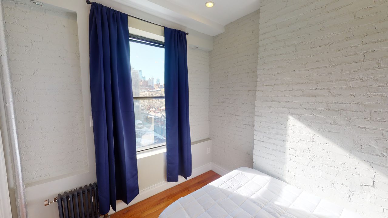 #707: Columbus Circle - Full Bedroom A - 10