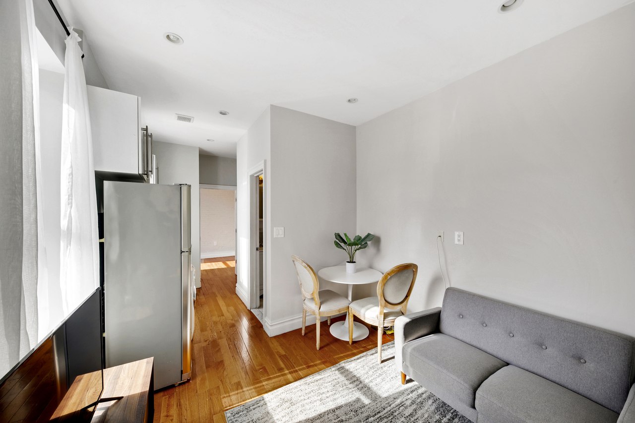 #707: Columbus Circle - Full Bedroom B - 6