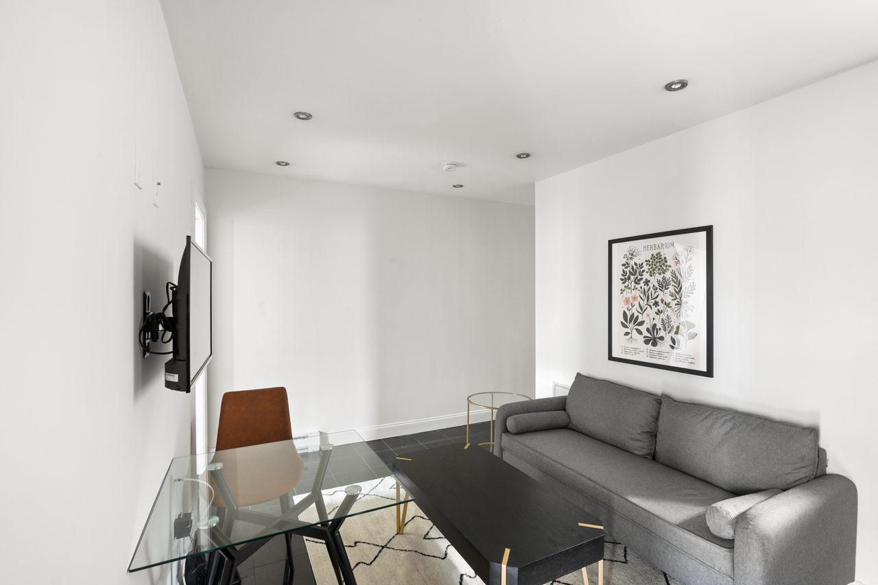 #786: Upper West Side - Full Bedroom A - 5